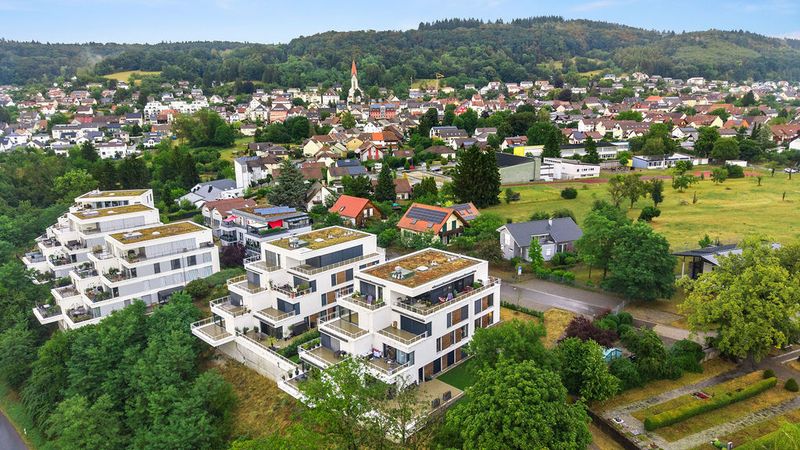Modern. Barrierearm. Wertbeständig.
Exklusive Erdgeschosswohnung mit Sonnenterrasse